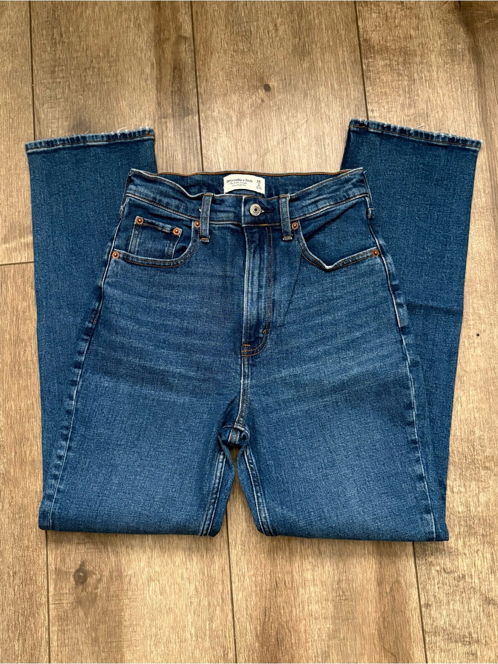 Abercrombie Curve Love The Ankle Straight Ultra High Rise Jeans